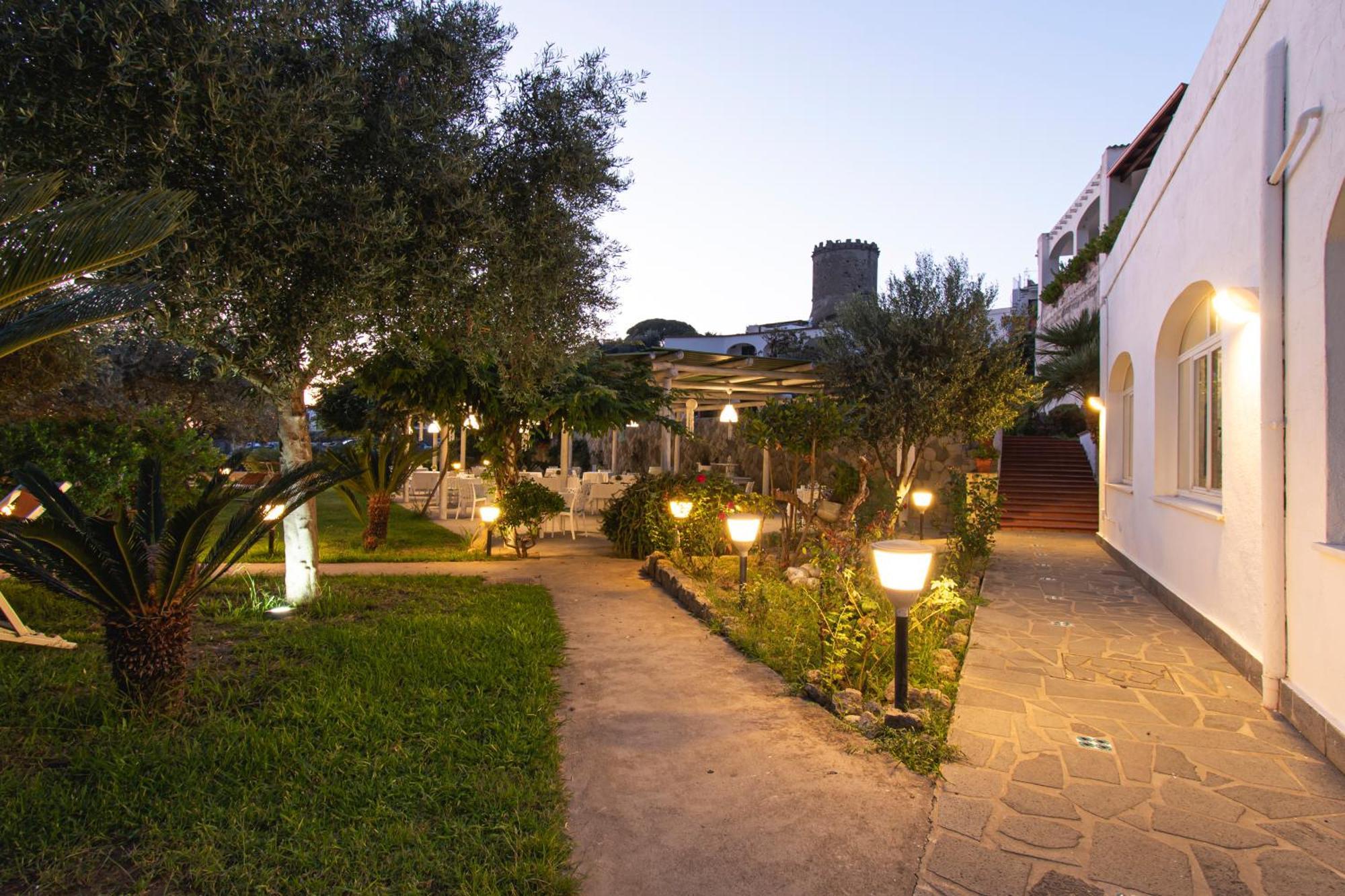 Hotel Park Victoria Forio  ภายนอก รูปภาพ